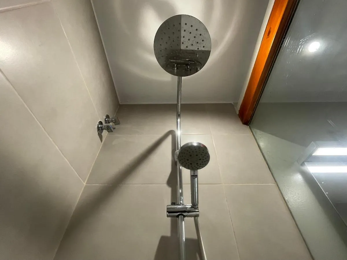 The Best Room In The Gothic Quarter With Suite Bathroom Barcelona 0*,  Spanje